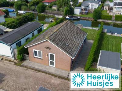 Mooi 3 persoons vakantiehuis aan viswater nabij Medemblik aan het IJsselmeer.