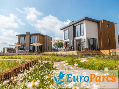 Grote accommodatie Pavilion letage 8 - EuroParcs Aan de Maas