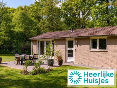 Ruime bungalow voor 4-personen met tuin en fietsenberging op vakantiepark nabij Ruinen