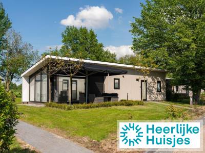 Mooie 4 persoons Lodge met privé sauna op een vakantiepark nabij Enter - Salland
