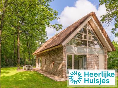 Vrijstaande villa voor 6 personen met sauna en Sunshower op een rustig vakantiepark