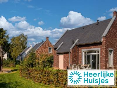 Kindvriendelijke bungalow voor 6 personen op een resort met zwembad in Zuid-Limburg