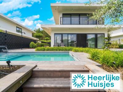 6 persoons vakantiehuis met privé zwembad, sauna en buitenspa in Zeewolde