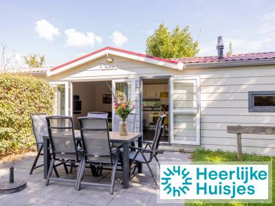 Vrijstaand bungalow voor 5 personen met tuin op Terschelling, nabij de duinen