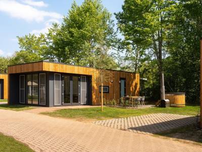 Groepsaccommodatie met hottub (7x Happy Oak Lodge) I 28 pers.