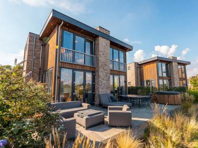 Maas Villa Waterzicht met Wellness | 10 personen