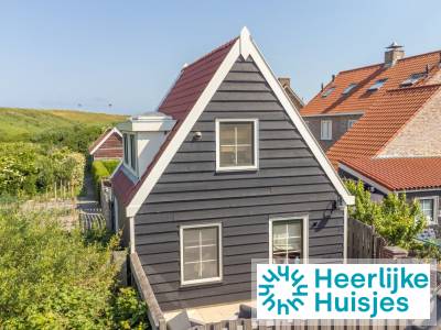 Knus 4-persoons vakantiehuis direct onder aan de zeedijk Γ©n in de badplaats Westkapelle