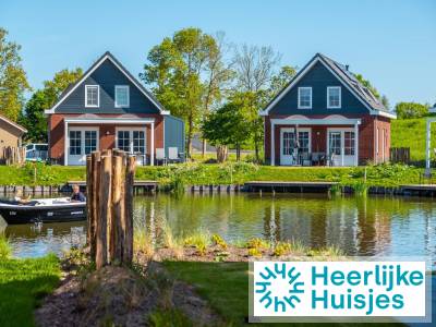 Moderne watervilla voor 6 personen met royale tuin op Vakantiepark IJsselmeer