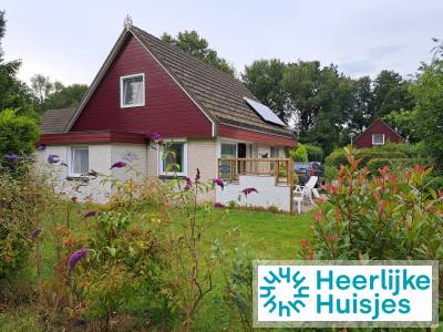 Comfortabele 4-persoons bungalow met ruime tuin in Boijl, Friesland