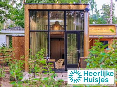 2 persoons Tiny House op vakantiepark gelegen tussen de bossen