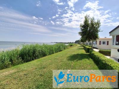 Kampeerplaats Comfort aan het water
