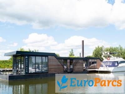 Bijzondere accommodatie Waterlodge 4 - EuroParcs Marina Strandbad