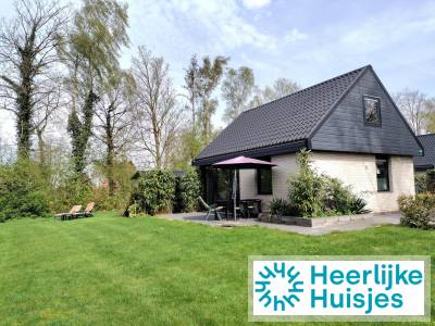 Vrijstaande bungalow voor 4 personen op kleinschalig vakantiepark in het dorp Noordwolde