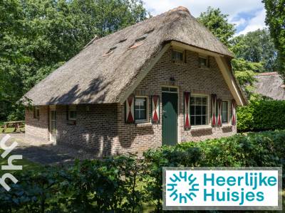 Gezellig vier persoons vakantiehuis op een rustig, bosrijk park in IJhorst