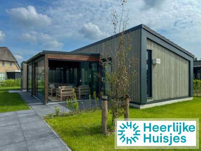 4 persoons Docklodge met eigen insteekhaven en laadpaal in Delfstrahuizen