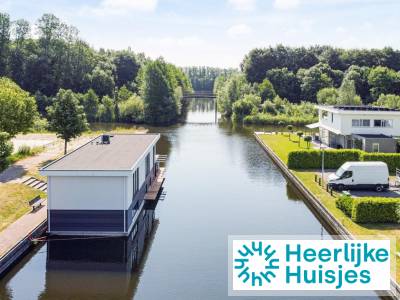 Woonark voor 8 personen op vakantiepark Harderwold in Zeewolde