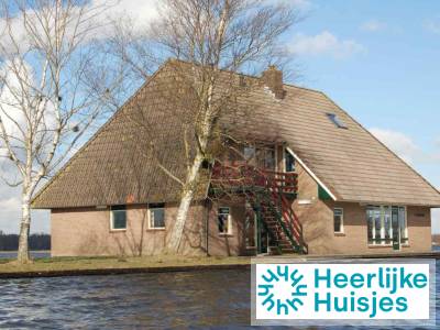 Groepsaccommodatie voor 46 personen gelegen op de Bovenwijde in Giethoorn