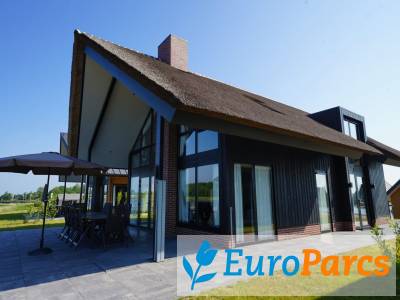 Grote accommodatie Meervilla Miva 10 - EuroParcs De IJssel Eilanden