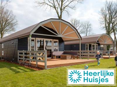Gezellige 8 persoons Lodge op de Zandstuve nabij Hardenberg