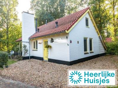 Gezellig 8-persoons vakantiehuis met strandcabine vlakbij het strand in Dishoek