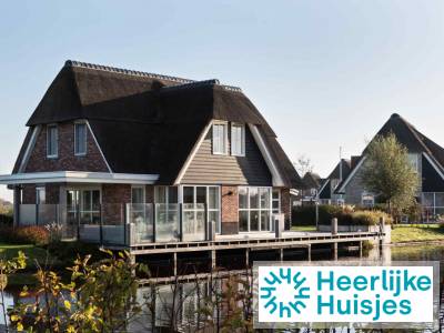 Luxe 10 persoons villa met sauna aan het Tjeukemeer in Friesland