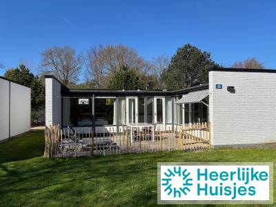 4 persoons vakantiehuis op een park in Sint-Maartenszee