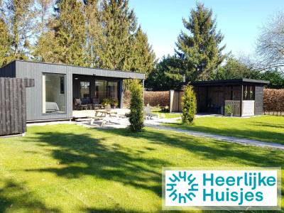 Romantisch 2 persoons vakantiehuis met buitenspa, sauna en grote tuin in Erica, Drenthe