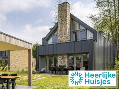 Villa met buitenspa, sauna en buitenkeuken voor 8 personen op resort vlakbij Maastricht