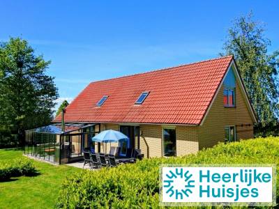 Ruim 12-persoons vakantiehuis met tuin en tuinkamer in Andijk