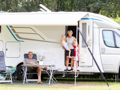 Camperplaats met onverharde ondergrond