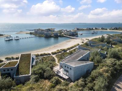 Villa 46 – Panorama | Met panoramisch uitzicht over het water aan het strand