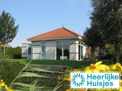 4 persoons vakantiehuis met een bubbelbad en sauna op vakantiepark IJsselhof in Andijk