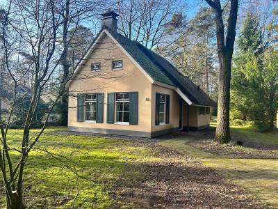 Esdorp Basic Bungalow met Bedstee | 4+2 personen
