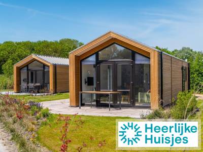 Knus Beach House voor 4 personen op vakantiepark Enkhuizer Strand in Enkhuizen.