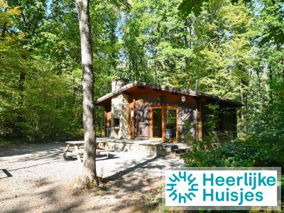 Vrijstaand chalet voor 4 volwassenen en 2 kinderen op Village de Vacances Oignies