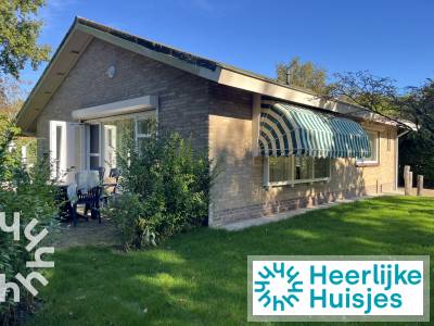 Rustig gelegen vrijstaande 5-persoons bungalow in Oostkapelle