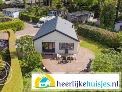 Schitterend 5-persoons chalet aan het water op de Veluwe