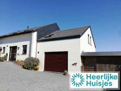 Comfortabel 11-persoons vakantiehuis met bubbelbad en sauna in het hart van de Ardennen