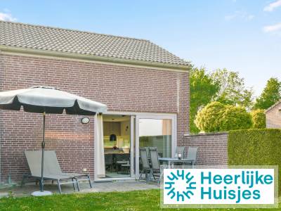 Knusse bungalow voor 4 personen met terras, omringd door bossen en beekjes