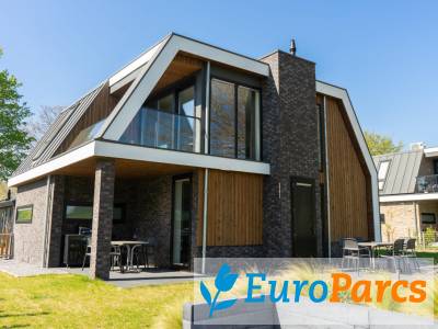 Grote accommodatie Dijkvilla Sauna 10 - EuroParcs Zuiderzee