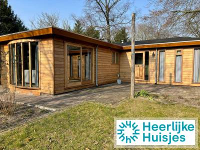 Cozy Lodge voor 4 personen op een vakantiepark op de Veluwe