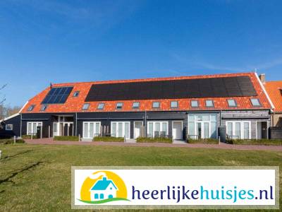 Ruim 8-persoons vakantiehuis vlakbij Oostkapelle en het strand