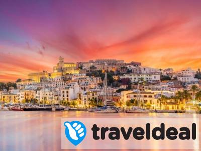 4*-verblijf in het bruisende Ibiza-stad incl. vlucht, ontbijt en huurauto