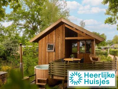 Gezellige 4 persoons Cottage met Hottub op Vakantiepark Mölke