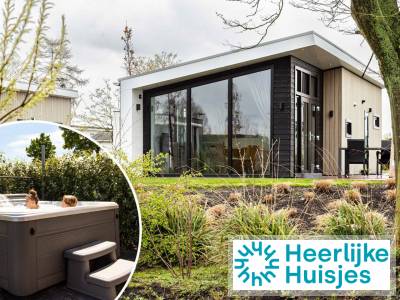4 persoons chalet met een bubbelbad op een vakantiepark in Berkhout