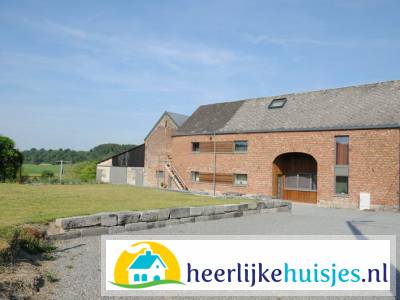 16 Persoons groepsaccommodatie op 100 meter afstand van de Ourthe.