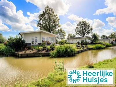 Chalet voor 4 personen op een vakantiepark in Berkhout