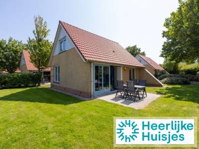 Kindvriendelijk vakantiehuis voor 7 volwassenen en 1 baby op vakantiepark IJsselhof