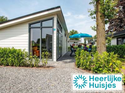 6 persoons chalet op een vakantiepark in Aalst - Gelderland.