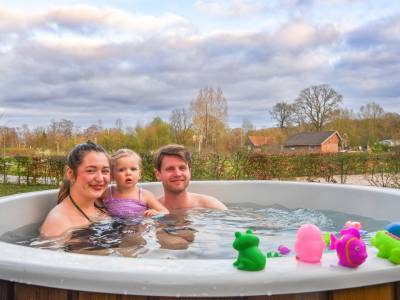Baby- & kinderbungalow Ridders & prinsessen met sauna & warme bubbeltub I 5 pers.